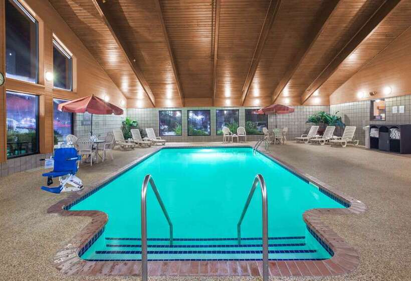 فندق Spark By Hilton Cedar Falls