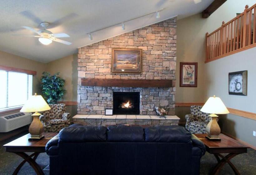 هتل Americinn By Wyndham Cedar Rapids Airport