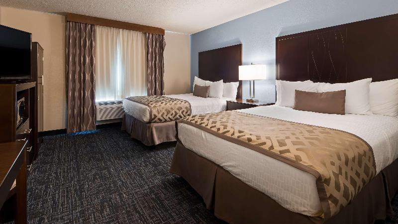 هتل Best Western Plus Flint Airport Inn & Suites