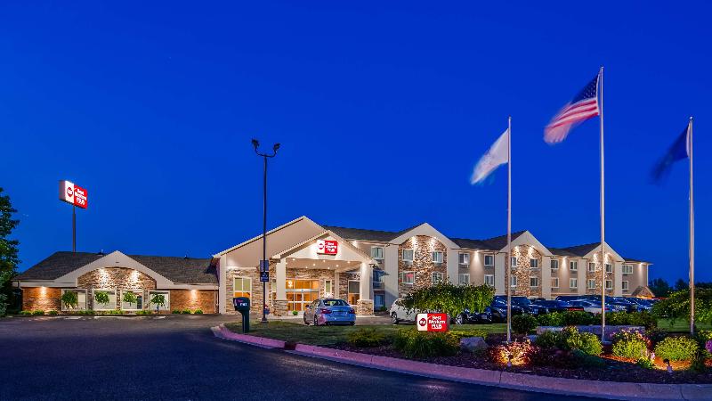 هتل Best Western Plus Flint Airport Inn & Suites