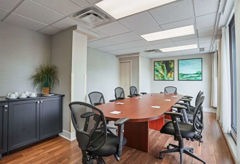 فندق Best Western Plus Gatineauottawa Downtown