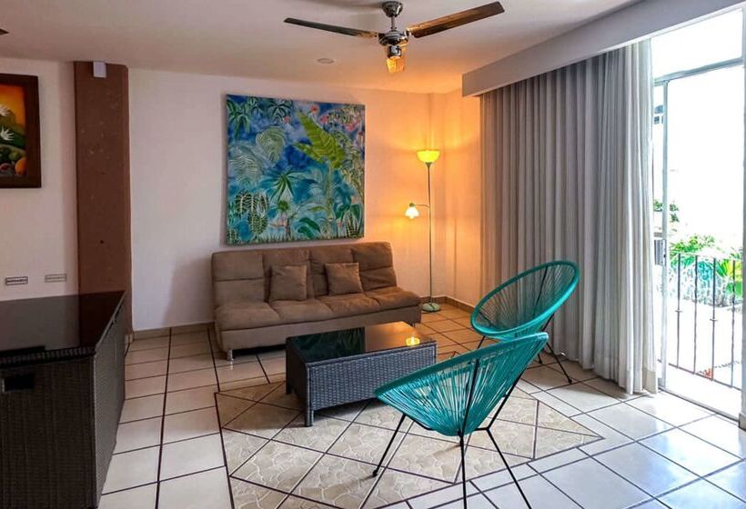 هتل Best Western Posada Chahue