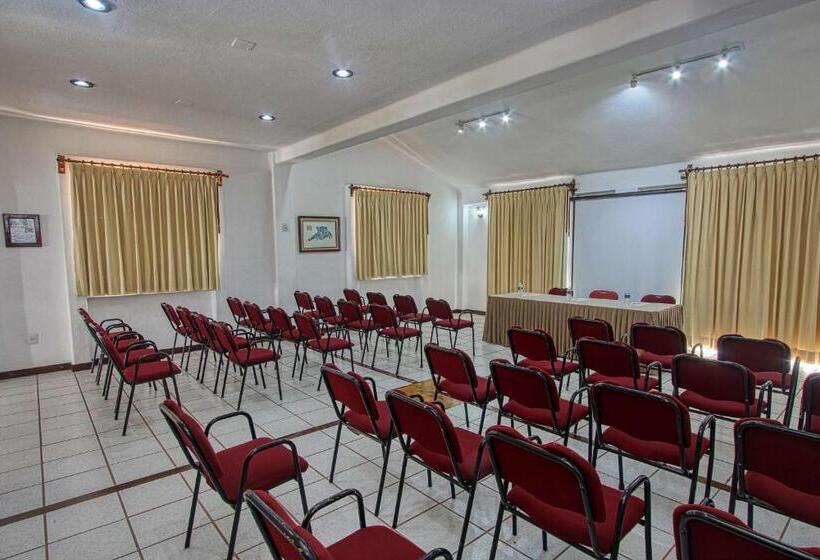 هتل Best Western Posada Chahue
