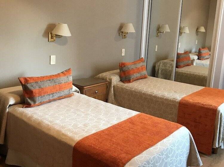 هتل Crillon Mendoza