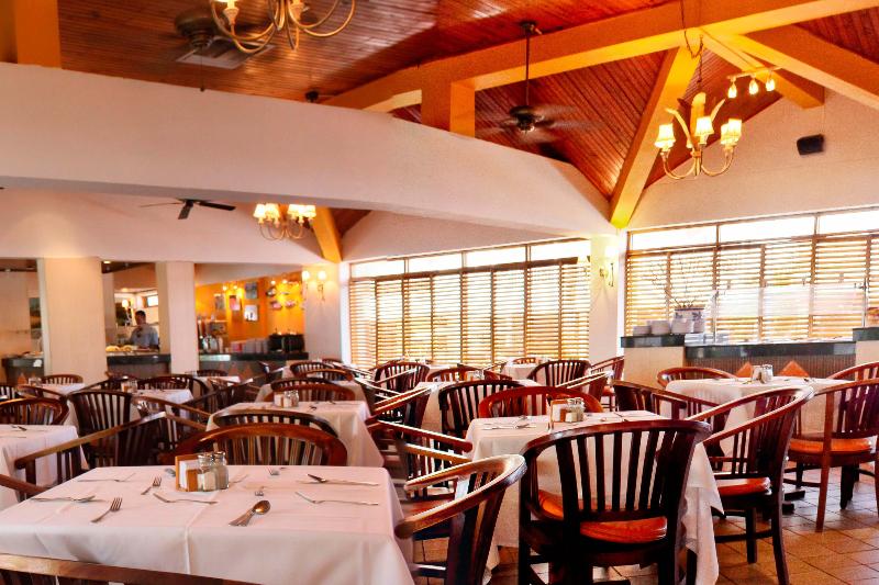 هتل Decameron Aquarium   All Inclusive