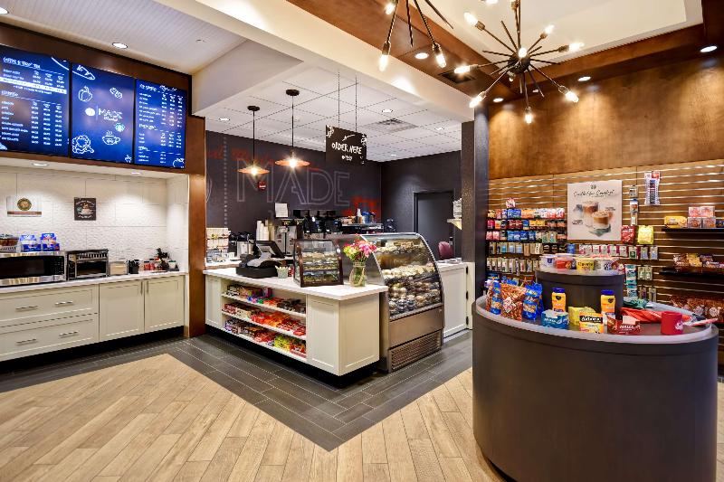 هتل Doubletree By Hilton Deadwood At Cadillac Jack's