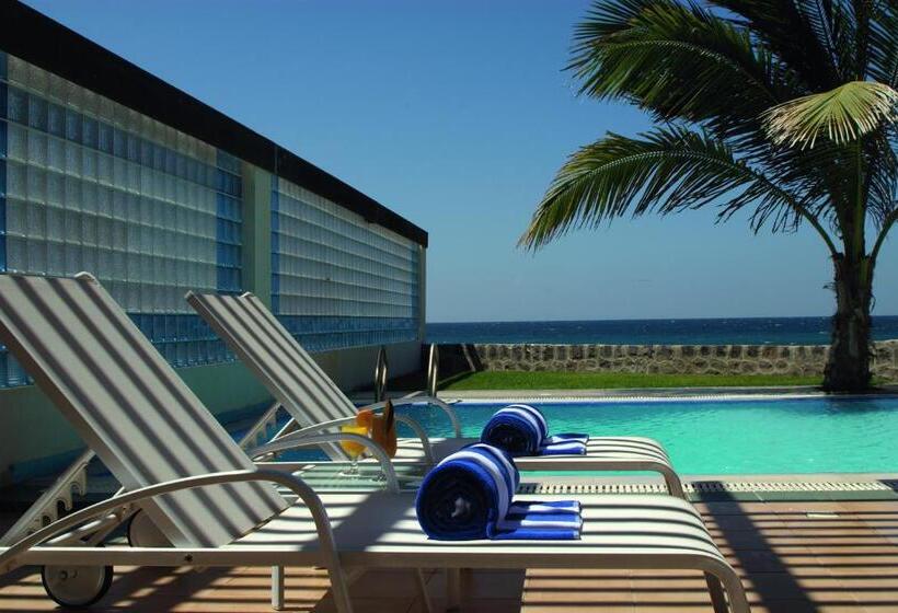 هتل Al Nawras Island Resort