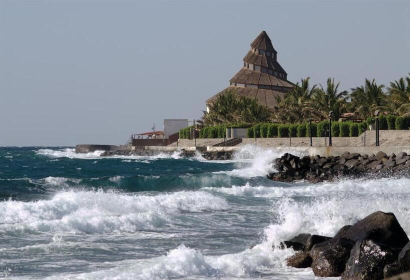 هتل Al Nawras Island Resort