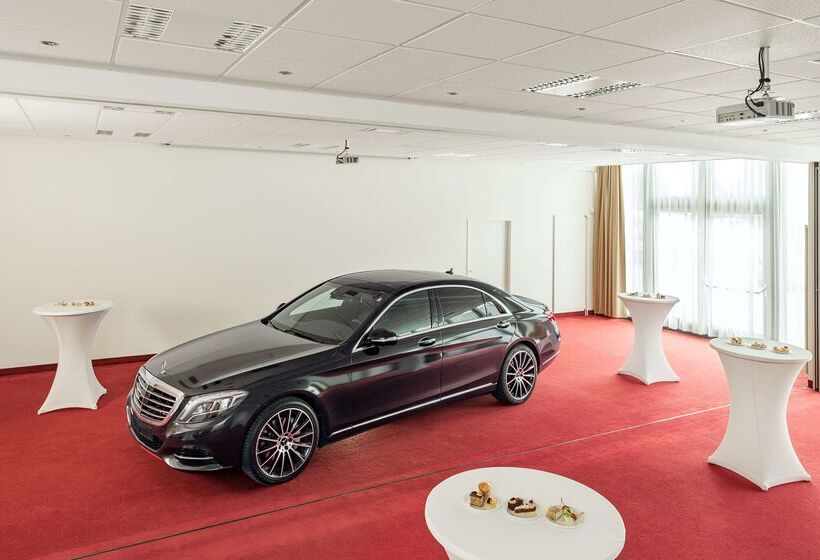 هتل NH Vienna Airport Conference Center