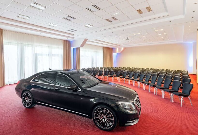 هتل NH Vienna Airport Conference Center