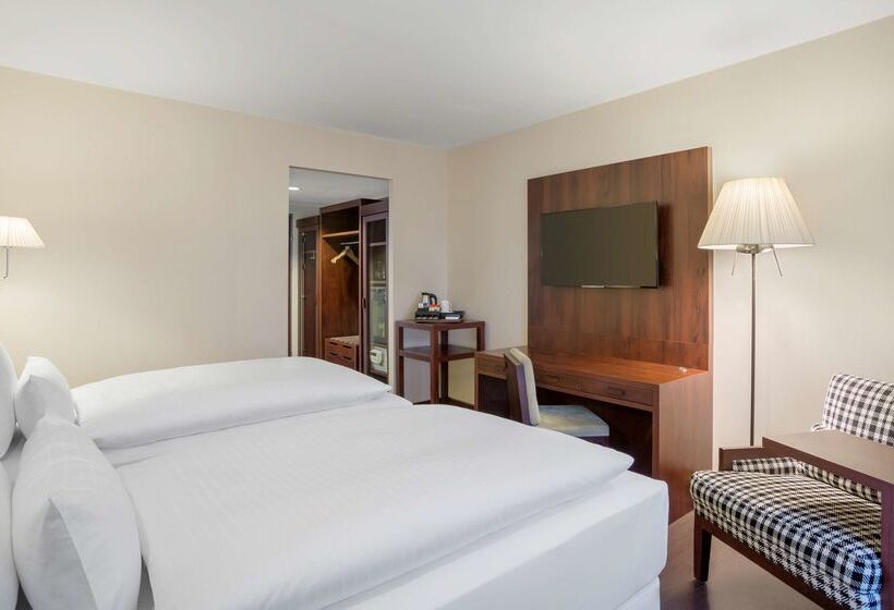 هتل NH Vienna Airport Conference Center