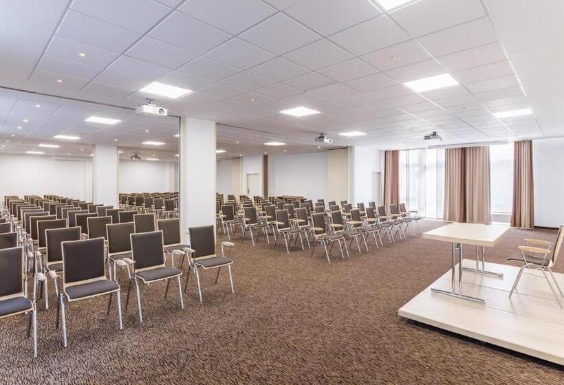 ホテル Park Inn By Radisson Gottingen