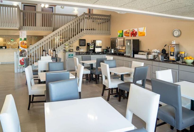 هتل Quality Inn Near Medical Center