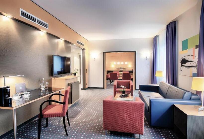 هتل Ramada By Wyndham Essen