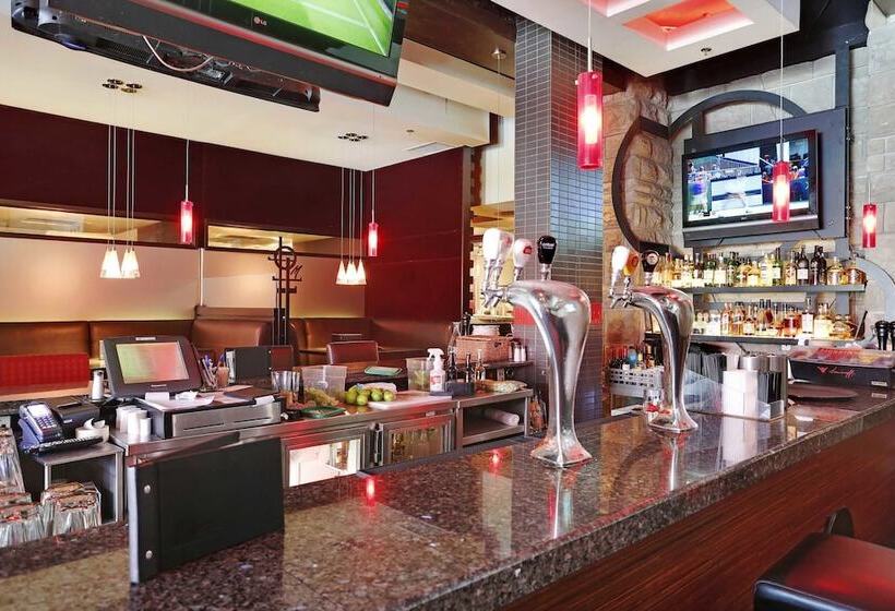 ホテル Sandman Suites Vancouver On Davie