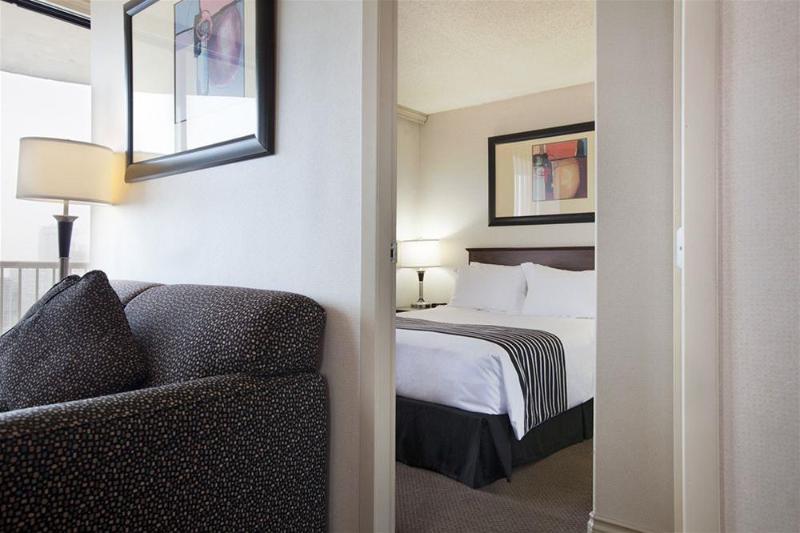 ホテル Sandman Suites Vancouver On Davie