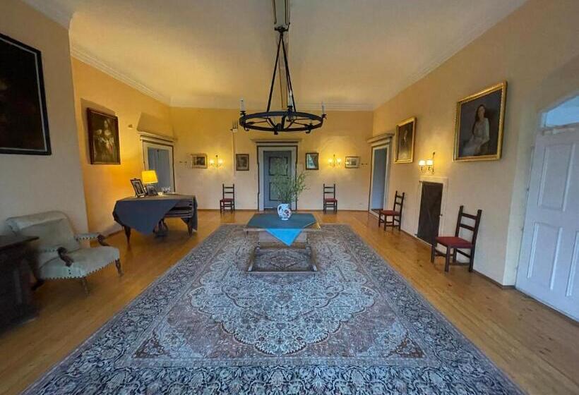 בית מלון כפרי Schloss Moosburg Gästehaus