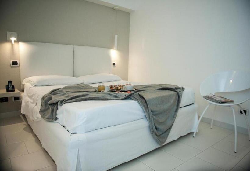 هتل Villa Felice Relais