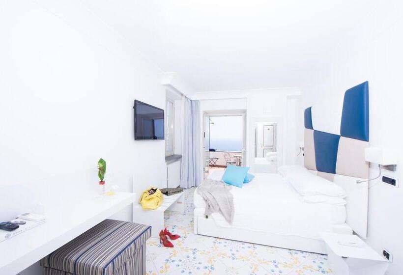 هتل Villa Felice Relais
