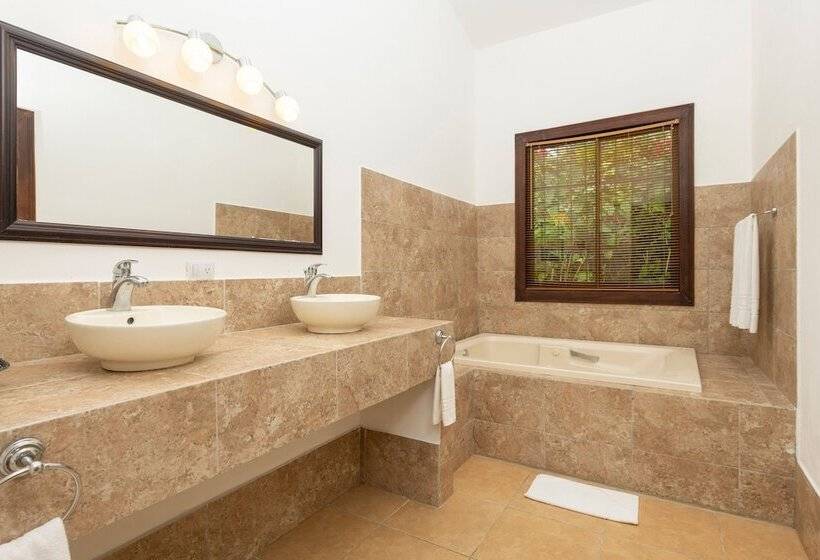 בית מלון כפרי Villa Lapas Jungle Village