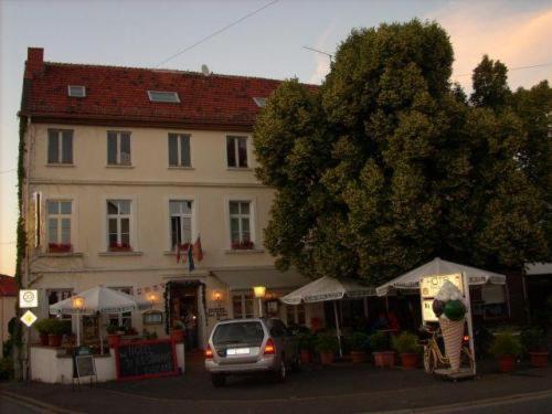 هتل Zur Eiche