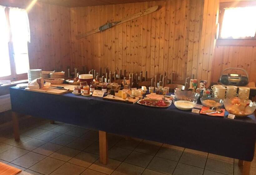 فندق صغير Gruppenhaus Im Walliser Alpstyle