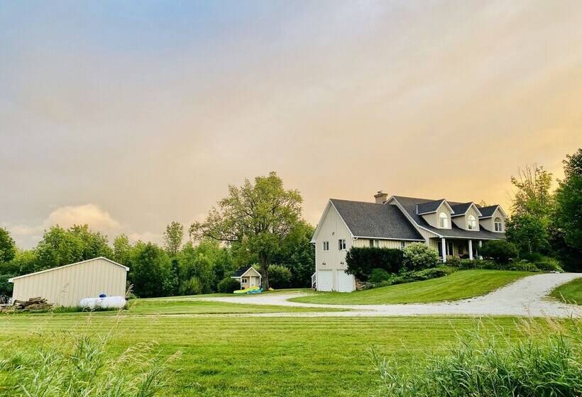 Общежитие The Glen Huron Inn