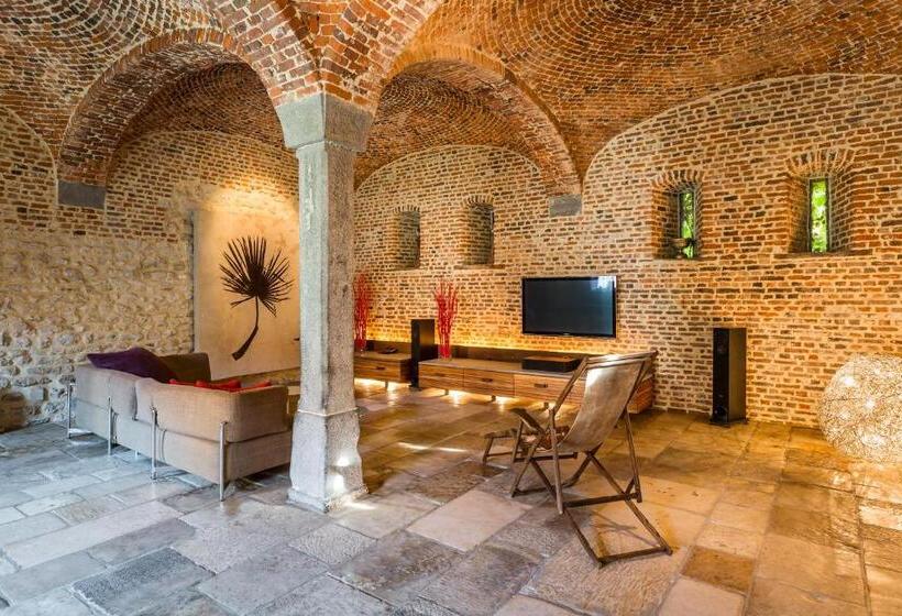 ベッドアンドブレックファースト Indrani Lodge