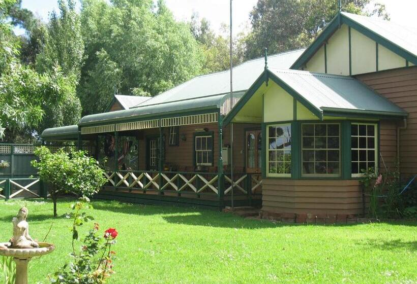 Butterfly Farm Bed And Breakfast Nirranda