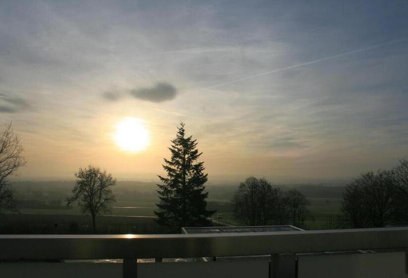 Отель Wiehen Therme