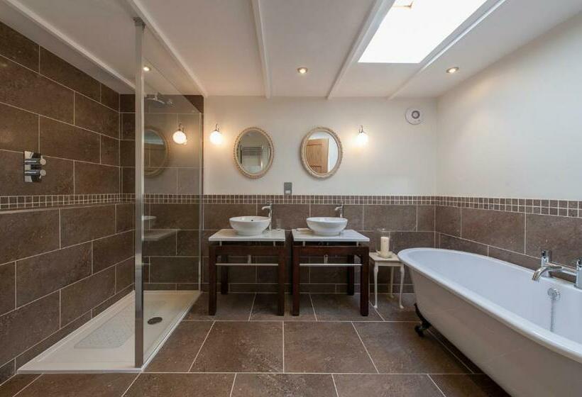 Hubbard S Luxury Bed And Breakfast