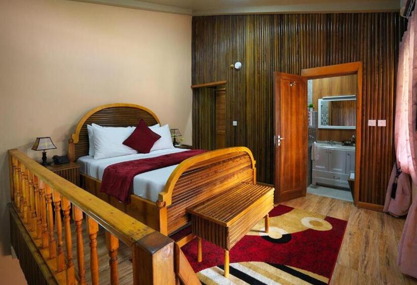 Maaha Beach Resort
