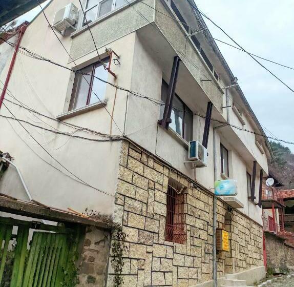 펜션 Guest House Perla