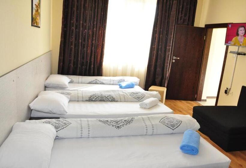 펜션 Guest Rooms Simona