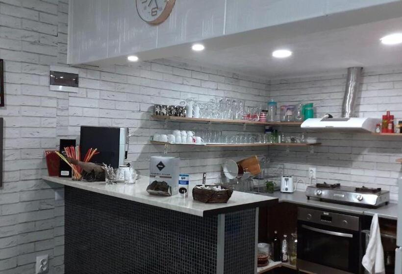 펜션 Guest Rooms Simona