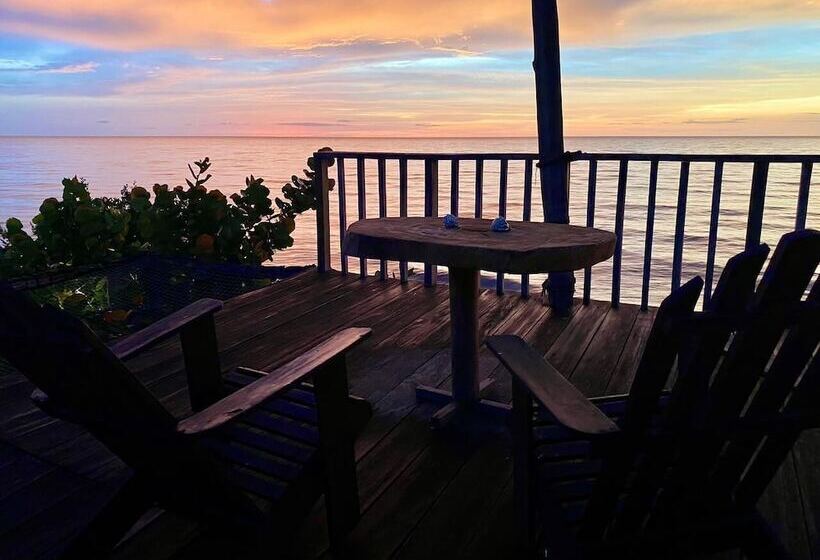 پانسیون Playa Kai Glamping