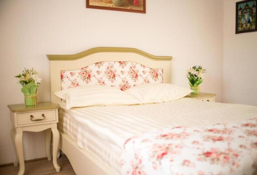 אתר נופש Conacul Maria Theresa
