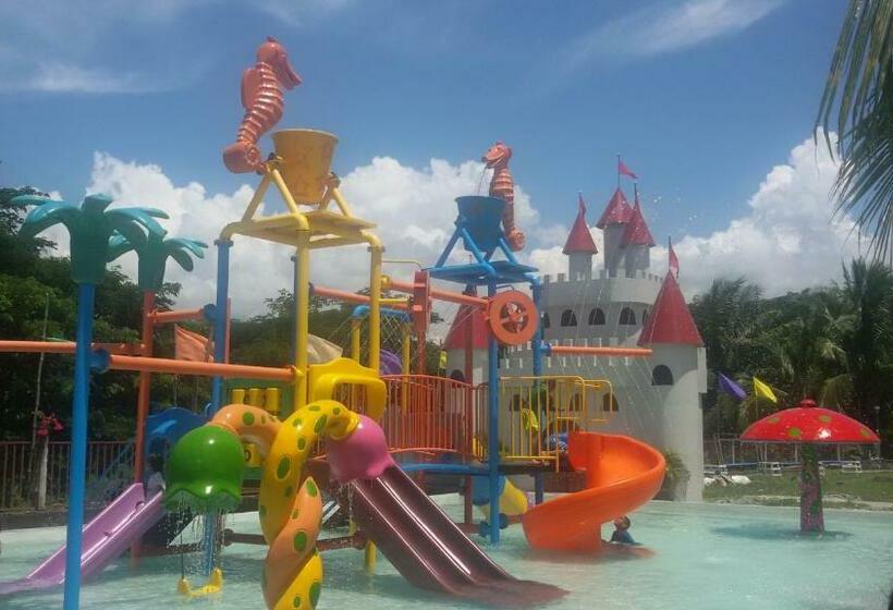 אתר נופש Gazebo Pools And Restaurant