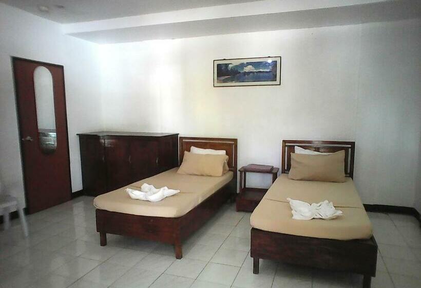 אתר נופש Gazebo Pools And Restaurant