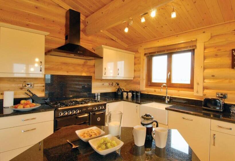 Курорт Laxfield Lodges