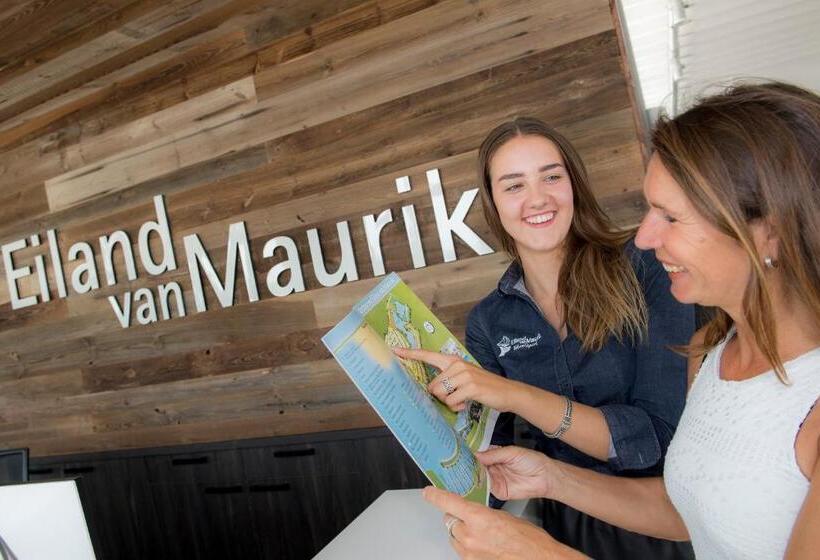 リゾートホテル Vakantiepark Eiland Van Maurik