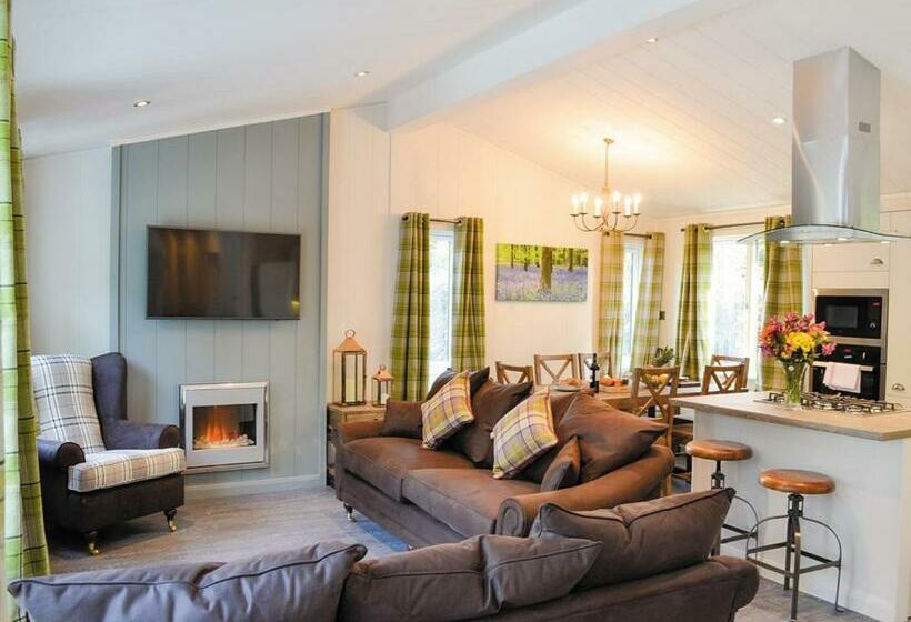 Курорт Wareham Forest Lodge Retreat