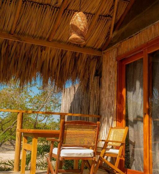 هاستل Maleiwa Beach