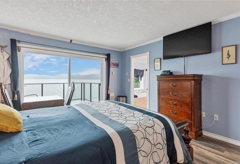 הוסטל The Oceanfront Inn On Stephens Bay