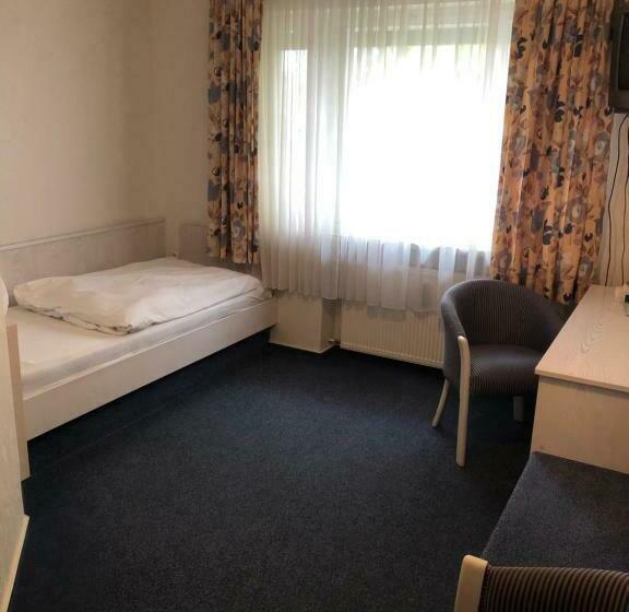 ホテル Blaue Grotte & Franken