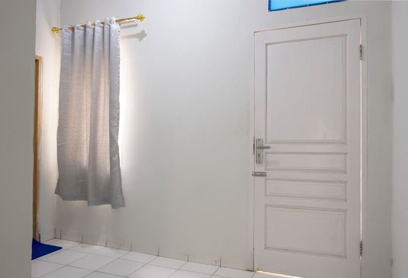 هتل Oyo 3115 Branti Raya Residence