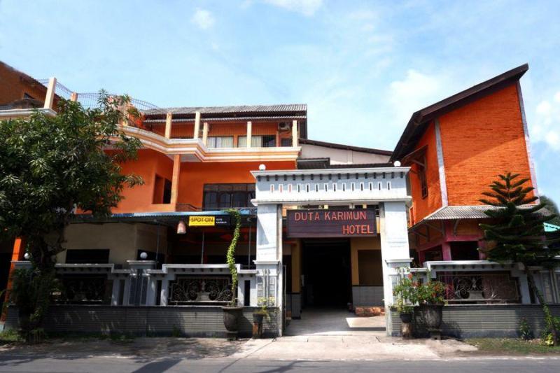 Отель Spot On 2629 Duta Karimun