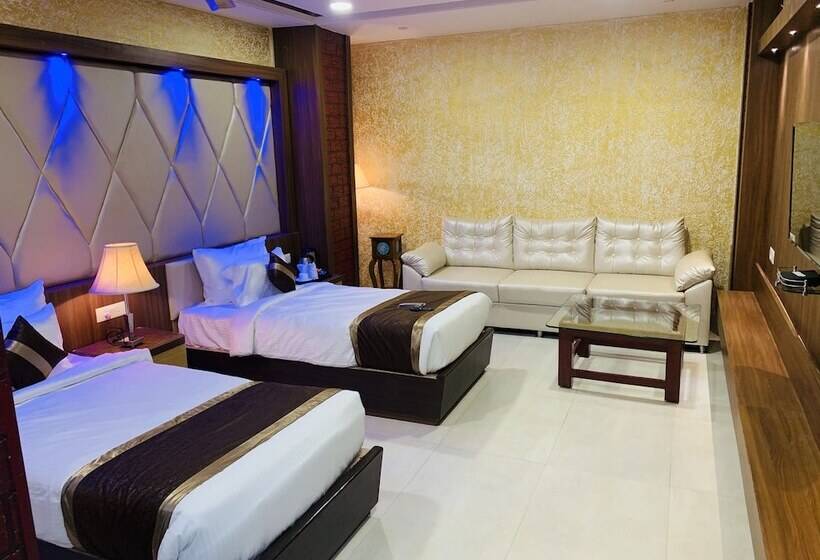 בית מלון כפרי Vishnu Empire