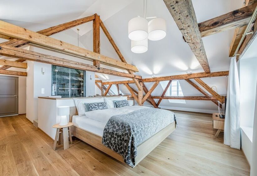 בית מלון כפרי Weissenstein