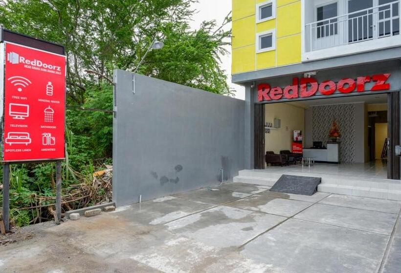 بنسيون Reddoorz Near Graha Saba Buana Solo